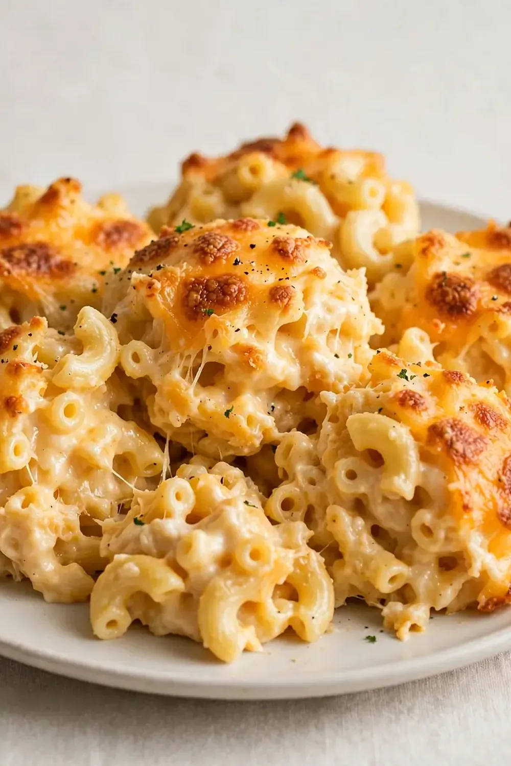 Classic Baked Macaroni and Cheese