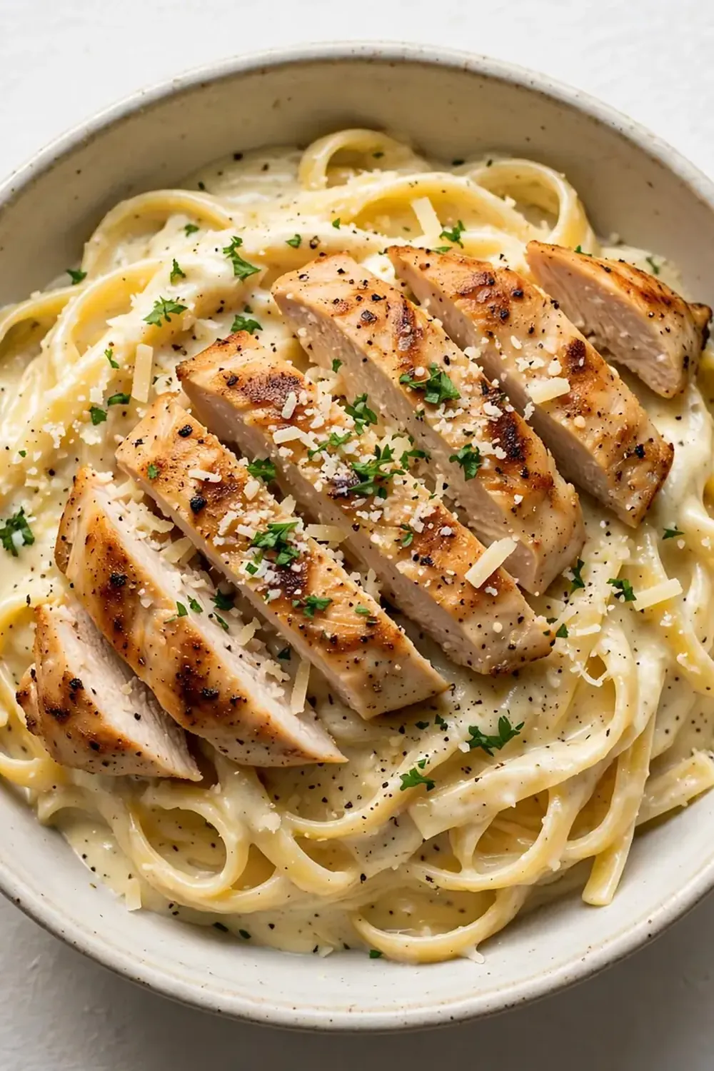 Creamy Chicken Alfredo Pasta