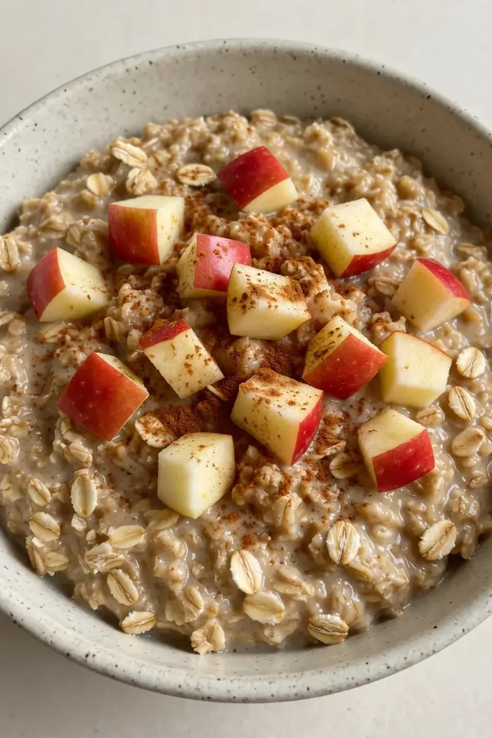 healthy apple cinnamon oatmeal